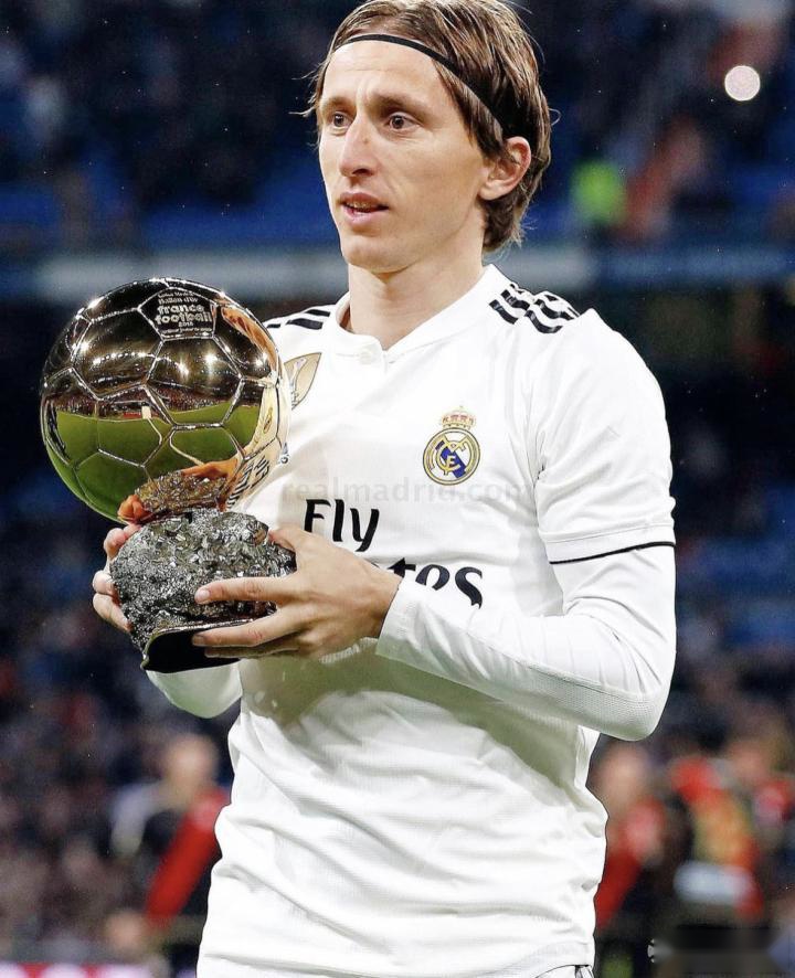 《王者荣耀》周年庆开启！请接收117位英雄的告白信